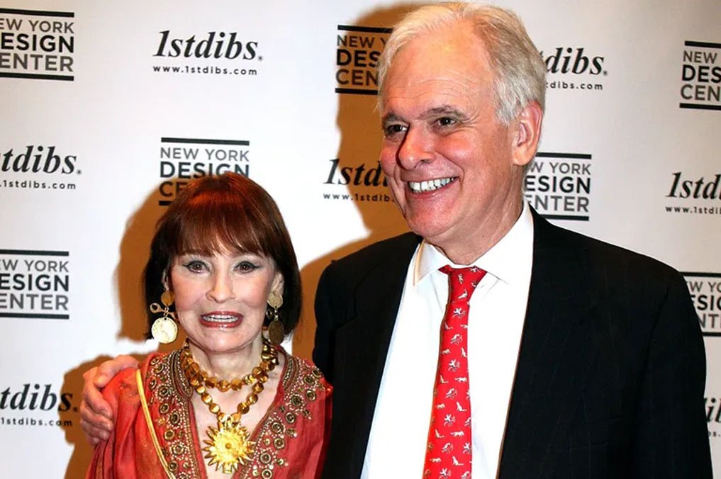 His Bond With Gloria Vanderbilt